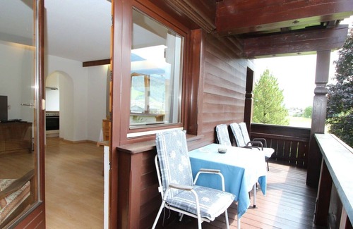 Kapfing Apartment | Cosy apartment for 4 guests with WIFI, TV, balcony, pets allowed, panoramic view and parking
