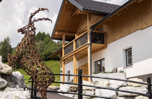 Mariapfarr Apartment | Cosy apartment for 6 guests with WIFI, TV and balcony