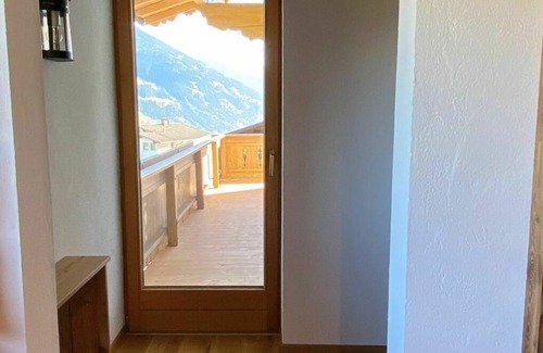 Schlitters Apartment | Cosy apartment for 5 people with WIFI, TV and balcony