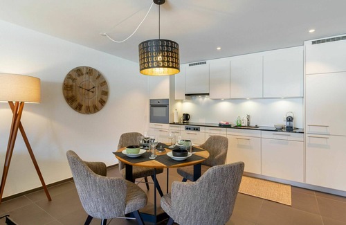 Blausee Apartment | Cosy apartment for 4 people with WIFI, TV, balcony, panoramic view and parking