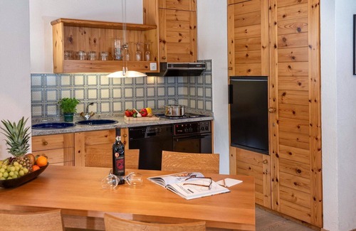 Lenzerheide Apartment | Cosy apartment for 4 people with TV and balcony