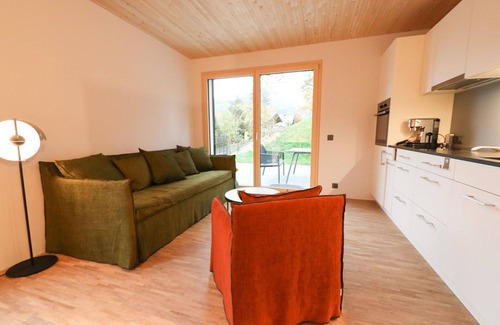 Zweisimmen Apartment | Cosy apartment for 4 guests with WIFI, TV and balcony
