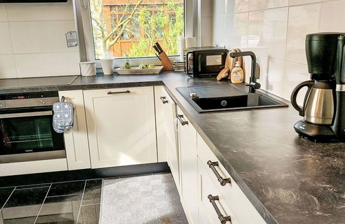 Bad Pyrmont Apartment | Cosy apartment for 2 guests with WIFI, TV and terrace