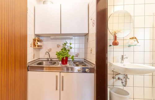 Arrach Apartment | Cosy apartment for 2 people with WIFI, TV, terrace and parking