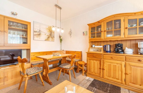 Arrach Apartment | Cosy apartment for 2 people with WIFI, TV, terrace and parking