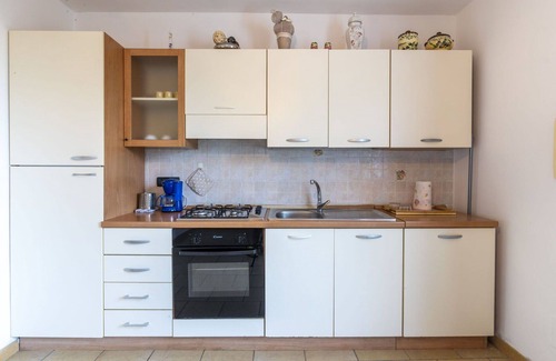 Gazzelli Apartment | Cosy apartment for 4 people with WIFI, pool, pets allowed, panoramic view and parking