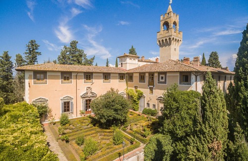 Montespertoli Other | Cosy apartment for 2 people with A/C, WIFI, pool and panoramic view