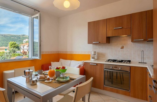 Pietrabruna Apartment | Cosy apartment for 6 people with pool, WIFI, TV, patio and panoramic view