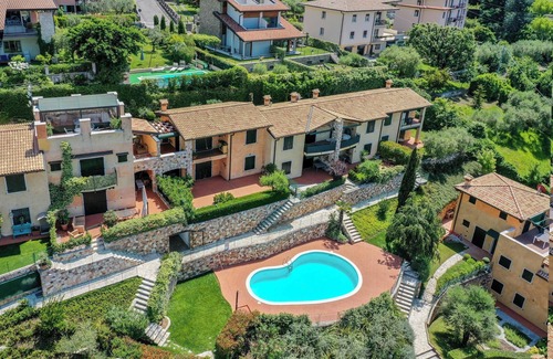 Castion Veronese Apartment | Cosy Apartment "Gardasee Castion" with Garden, Shared Pool, A/C & Wi-Fi