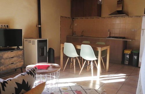 Fuentespalda Apartment | Cosy apartment in the mountains close to the village. Pet-friendly!