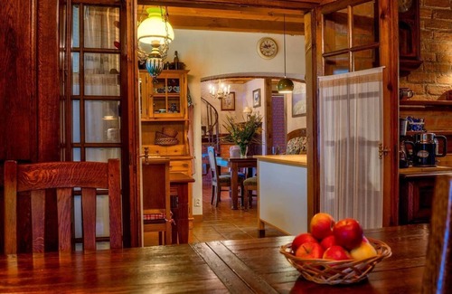 Gorlo Villa | Cosy apartment in lake front Villa; living/sleeping area for 2, covered porch .