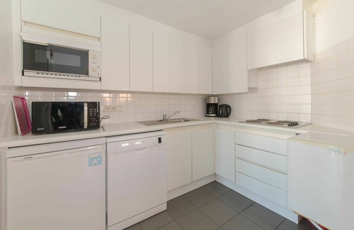 De Haan Villa | Cosy apartment in villa for 6 guests with WIFI, TV, balcony and pets allowed