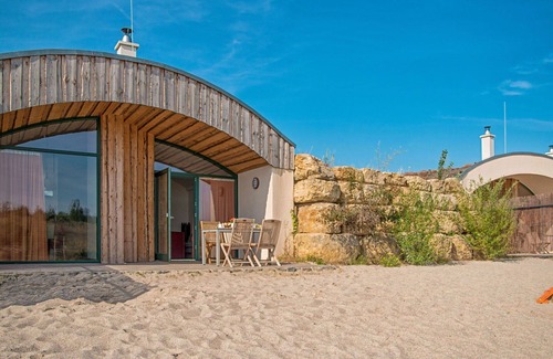 Grossposna House | Cosy apartment in villa for 4 guests with WIFI, TV, balcony and pets allowed