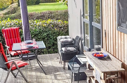 Wemding House | Cosy apartment in villa for 4 people with A/C, WIFI, TV and terrace