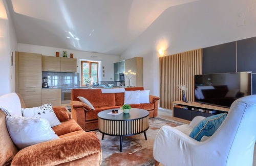 Bibali House | Cosy apartment in villa for 6 guests with pool, A/C, WIFI, TV and terrace
