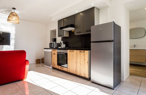 Pirou House | Cosy apartment in villa for 4 guests with WIFI and pets allowed