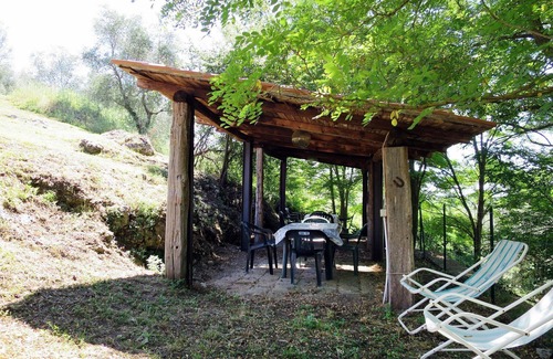 Bagnoregio Villa | Cosy apartment in villa for 5 guests with WIFI, pool, patio and parking