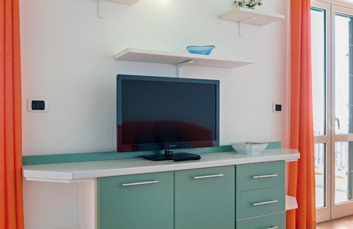 Villammare Apartment | Cosy Apartment in Villammare with Sea view