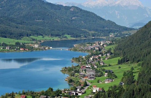 Neusach Apartment | Cosy Apartment in Weissensee near Ski Lift