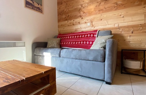 Briancon Apartment | Cosy apartment with mountain views
