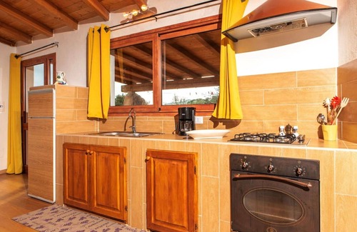 Telti Apartment | Cosy apartment with private pool, WIFI, A/C, TV, patio, pets allowed, panoramic view and parking