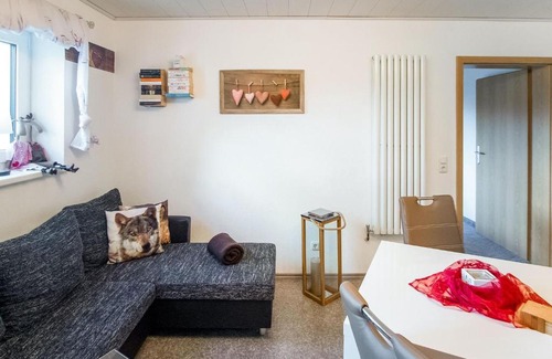 Goessweinstein Apartment | Cosy apartment with terrace and garden access in a quiet wooded area