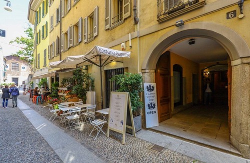 Brera Apartment | COSY BRERA - a little peaceful gem with terrace