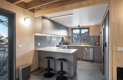 Dargo Cabin | Cosy Cabin 15 min drive from Mount Hotham