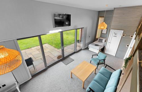Rathfeigh House | Cosy Cabin Getaway - Ashbourne