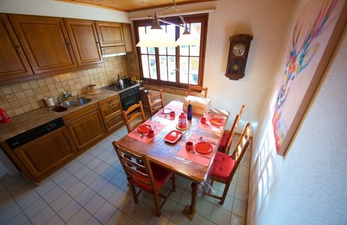 Leysin Ski Chalet | Cosy chalet with sauna, next to the slopes