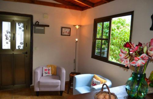 Hermigua Ski Chalet | Cosy Chalet with Terrace in Hermigua - Ideal for Couples
