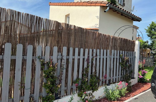 Bouzel House | COSY COCOONING & SPA 3-star gîte