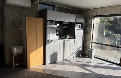 Taradale Apartment | Cosy comfortable unit with city views