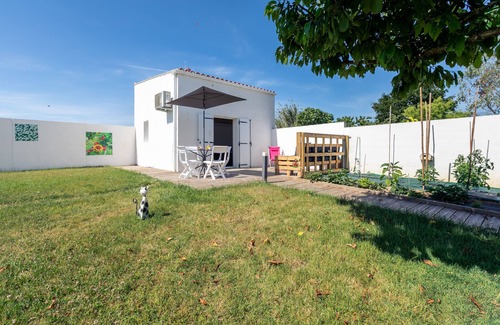 Saint-Xandre Apartment | Cosy Corner - Studio avec piscine