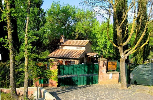 Chiusdino House | Cosy Cottage in Chiusdino with Garden