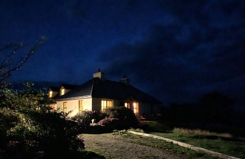 Connemara Cottage | Cosy cottage 5 min drive from Roundstone