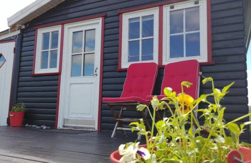 Egilsstadir House | Cosy Cottage-Álfabakki-with hot tub