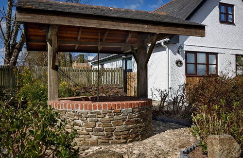 Penhallow Cottage | Cosy Cottage in a central location ideal for exploring Cornwall