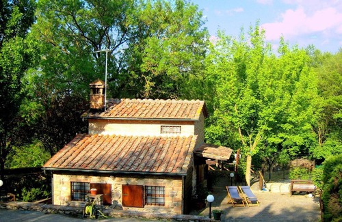 Chiusdino House | Cosy Cottage in Chiusdino with Garden