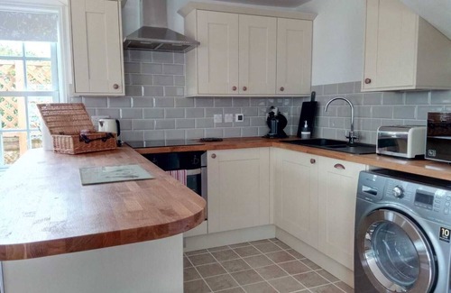 Morpeth Cottage | Cosy cottage with private parking and lovely views