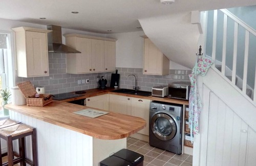 Morpeth Cottage | Cosy cottage with private parking and lovely views