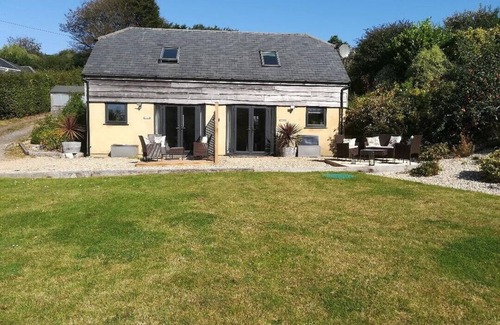 Morecombelake House | Cosy Country & Coastal Barn Retreat for Couples in Dorset