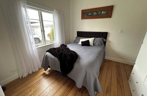 Leamington House | Cosy Cute Cambridge Home!
