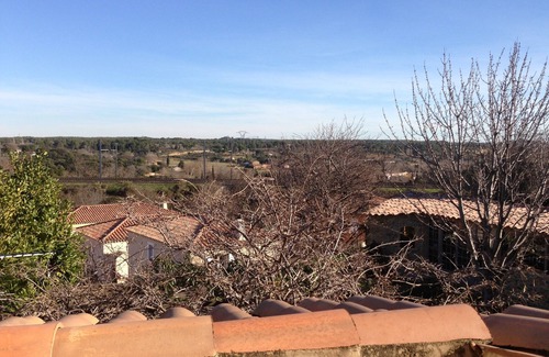Miramas Apartment | Cosy duplex apartment in villa, with terraces and garden access
