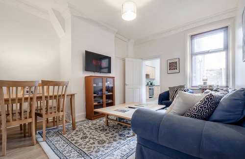 Jesmond Apartment | Cosy Flat,Great Location&Parking