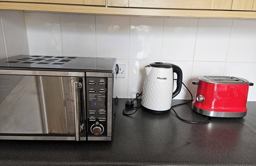 Addiscombe Apartment | Cosy Flat with private entrance near East Croydon