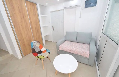 Muo Apartment | Cosy frontline apartment,sea access at your door step