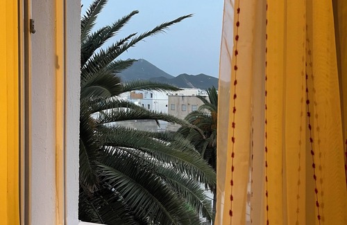 Ezzahra Apartment | Cosy furnished apartment near beach