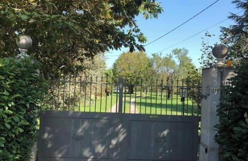 d'Entre Bievre et Rhone Cottage | Cosy gîte in a privileged, peaceful setting with swimming pool