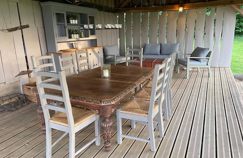 La Chatre-Langlin Cottage | Cosy Gite, Private Pool, meadow and riverside fishing.